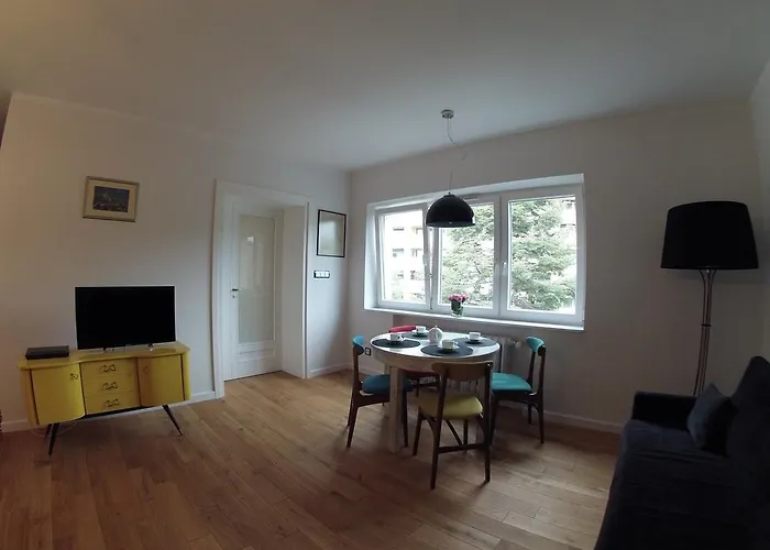 Apartmán Black & White W Centrum Gdyni Iii *